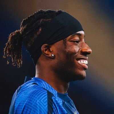 skimmy4u's profile picture. Peace ✌️