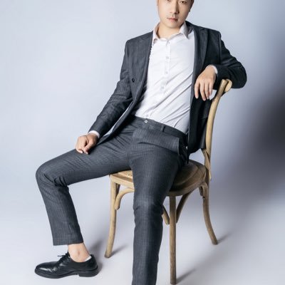 vkleeq's profile picture. 北京为男孩女孩提供精油SPA服务，名字可+V，欢迎来京人员咨询. 183cm. 76kg