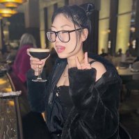 🌺𝚂𝚄𝙽𝙽𝙸𝙴🌺 (@hellosunniekang) 's Twitter Profile