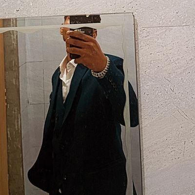 hypenishere's profile picture. 