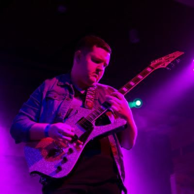 Local musician with years of experience in both band and acoustic settings
🍐⚡️