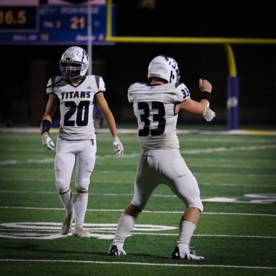 Landonmontroy27's profile picture. football#33 (monmouth-roseville high school)“Theres no traffic if you make your own road”💪🏼 class of 2027, looking to play at the next level.