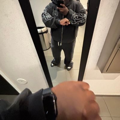 dakidtrollin's profile picture. In god we trust 💫🤝