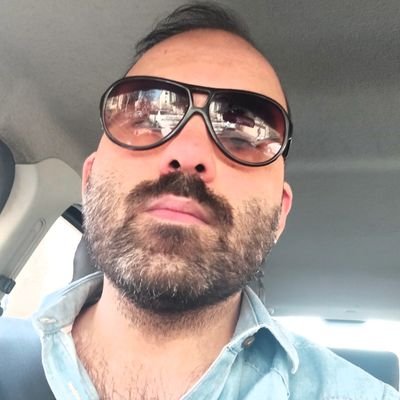 سرگشته و گمگشته.
یک کتاب دربارهی تاریخ اجتماعی ایران و موسیقی نوشتم:
https://t.co/ZYHZKjpTji
اینجا کمتر جدی مینویسم.