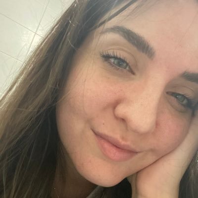 esther55mt's profile picture. ⚡️