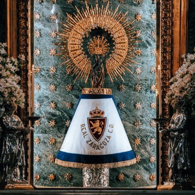 Del Real Zaragoza por y para SIEMPRE ❤️ #Zaragozanuncaserinde💪🏼 V O L V E R E M O S 🦁💙🤍