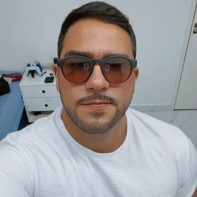 Um consultor de seguros procurando seu lugar no mercado! Ajuda o pai aqui! 🤝🏼