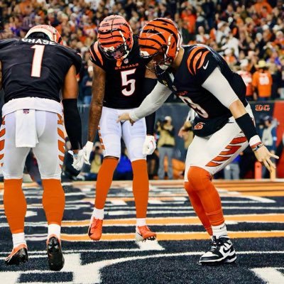 Welcome2Bungle's profile picture. 💪🖤🔥 #bengals #whodey #bleedorange #bungles #gals 🐅 #cincinnati #rulethejungle 🧡🖤