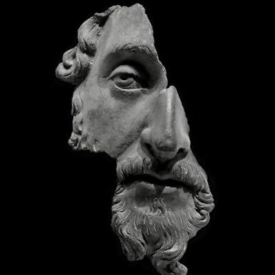 nvo4l's profile picture. deus vult