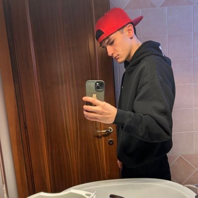 @acmilan, drippo, Guè mi ha risposto ma rimango umile.