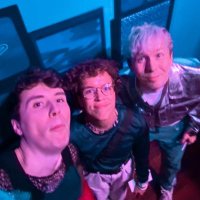 . (@mxjunebug) 's Twitter Profile