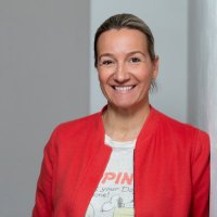 Nina Klueckmann (@kluecklichenina) Twitter profile photo