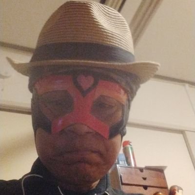 5vBzExWx9s12227's profile picture. アイスリボンの所在地と同じく埼玉県西川口出身の料理を作る究極の🤪バチもん😅ルチャドール👍？また料理と浜田麻里も大好きで🌷安く美味しくを追求してます😉
猫大好き😍✌
男子プロレスに愛想を尽かして今は女子プロレスと料理にハマって居ります🥰