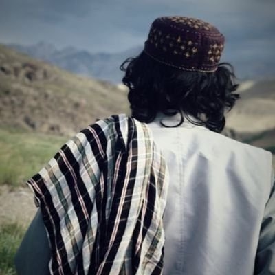 دخپل فکر او نظر ترجماني مي دلته وړاندي کوم هيله ده را څخه خسته نشئ ✒️
ورور مو👈 زْهـــاد