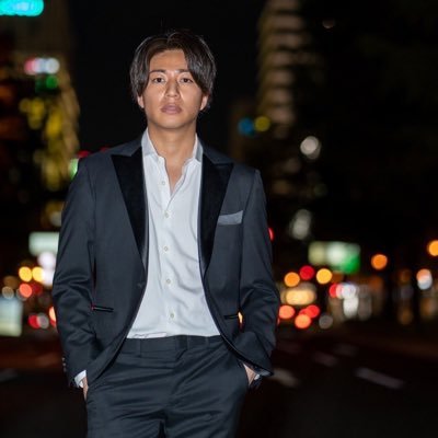 歌舞伎と銀座でBAR経営してます、SNS運用、人材紹介会社経営、男の子プロデュースするのが得意です、元18店舗経営、Instagramから100人自社に採用、10年間で2000人面接してきました、仕事探してる方はDMください