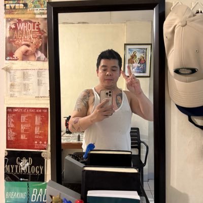 auraNmare's profile picture. Fck Off!