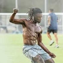 マドリディスタ兼ユナサポ マドリーを中心にサッカー全般に発信します。 神から特別な力を与えられマドリーのスコアを当てることができるカマ・ババ・ヴィンガです🔮