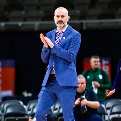 TAMUCC graduate. Assistant women’s basketball coach at Robert Morris University. @RMUWBasketball #RMUnite #HoopTownship #MoonBall
