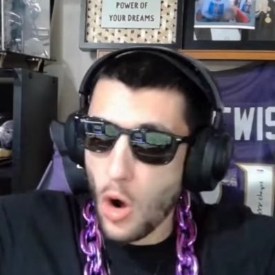 Madden Creator - Twitch Affiliate🐦⬛ ROAD TO 1000 on YOUTUBE! https://t.co/w87882zyJY Business inquiries desmondkreider1@yahoo.com