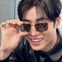 시주 (@cu0woo) 's Twitter Profile Photo
