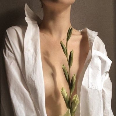 Rihana801's profile picture. 