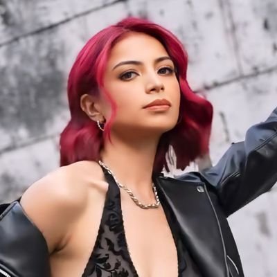 @intogalura_