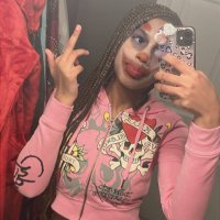 riri💕💖💘💝💓💗 (@confusedassfem) 's Twitter Profile Photo