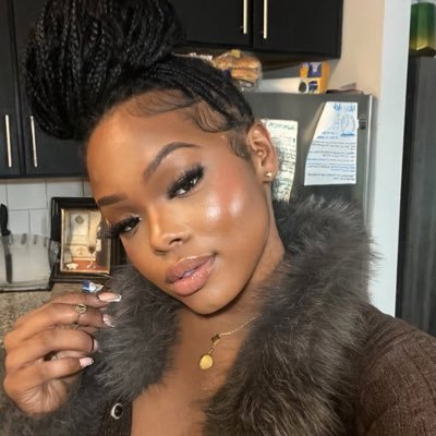 Sophia232731156's profile picture. I got a business proposal for you, HMU and see if you’d like to give it a shot💸 🇺🇸🇨🇦🤝