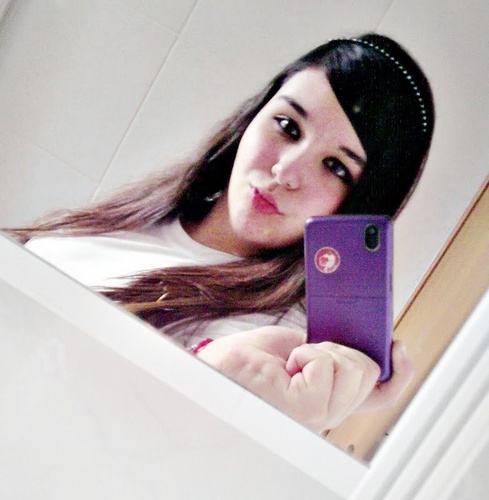 Melhor viver uma vida de Lutas e Batalhas, do que viver uma vida de Mentiras e Falsidade ;*
