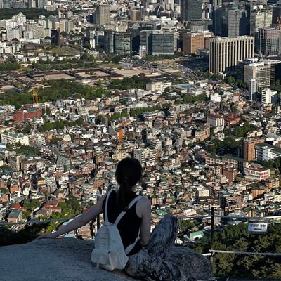 Jane9882's profile picture. Expat 🇲🇫💔
'Je suis un mélange d'anarchie et de conservateur... dans des proportions qui restent à déterminer'