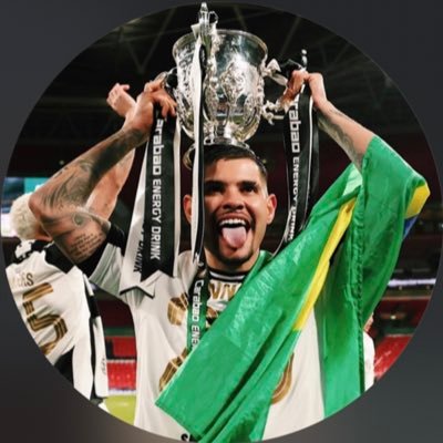 Lxwdxn's profile picture. @NUFC • @ScuderiaFerrari •