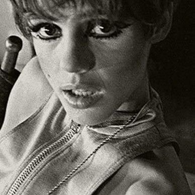 purplelipty's profile picture. 22