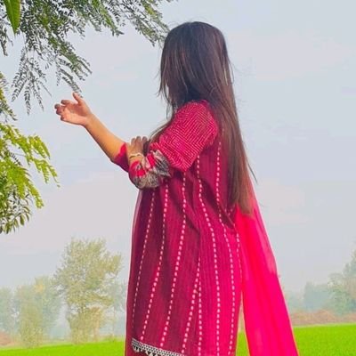 Nishah_25's profile picture. Stay Connected