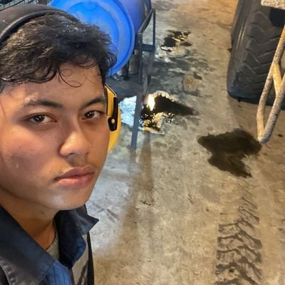 Suhendra27ee's profile picture. Hidup santai, nggak perlu ribet