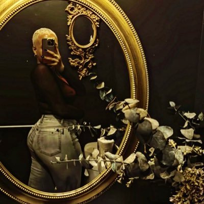 @PrettyLilBlondy