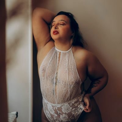 Créatrice de contenus pour adultes 🔞 Domina/Moneymiss qui adore dépouillé les cuck et avoir des soumis obéissant ✨️ +20€ en offrande pour me DM 💳💸