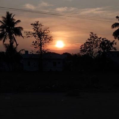 am just a garbage of planet earth .... ...
மனிதனின்
மனம்
கண்டு பிடிக்கும்
எதையும் விட
வாழ்க்கை மிக
விசித்திரமானது...