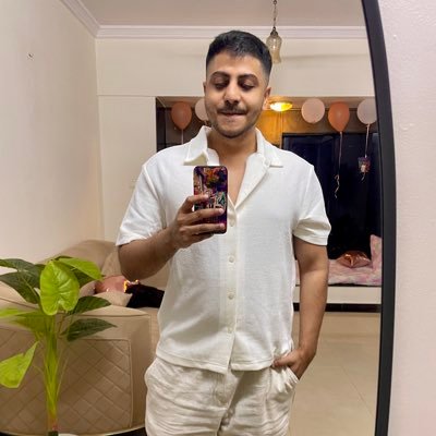 Research Analyst; A football fanatic supporting Manchester United; Civil Engineer 🇮🇳