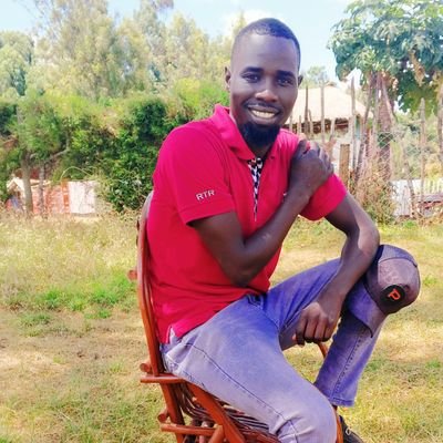 A journalist
A professional MC
A Comedian
: 0700033172
E-mail: elenicksir@gmail.com