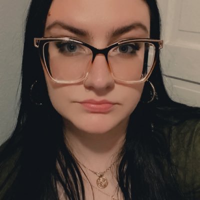 spookybookbabe's profile picture. choctaw 🪶 lover of books and magic ✨ creamsoda elsewhere🥤