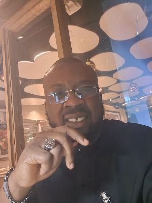 meetGuyEsq's profile picture. Nigeria must work and the APC must die.