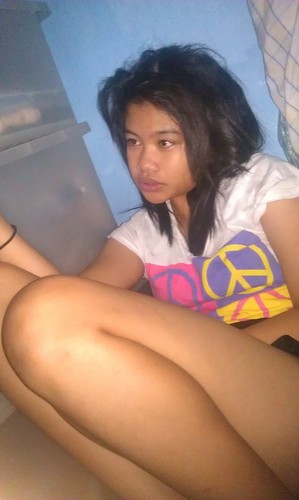 Sσмєtiмes I prєtєnd to be nσямal, but it gєts bσring, sσ I gσ back tσ bєing мє. ♥ Tweeting random stuffs, \m/. Follow me & I'll follow back! 100% :D