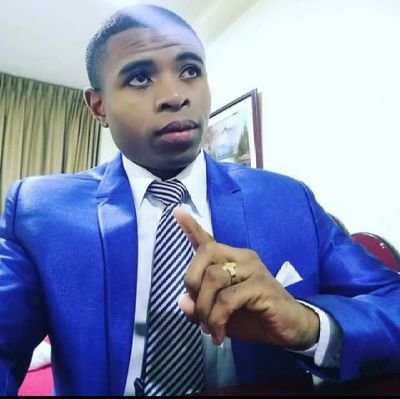 Abogado- UCC .Defensor de DD.HH ANALISTA POLÍTICO 🏛✍️🏾🇨🇴 Coordinador Nacional fundación Aguanté Colombia. Ex funcionario de la CGR. . Afro🇨🇴❤ 🌇