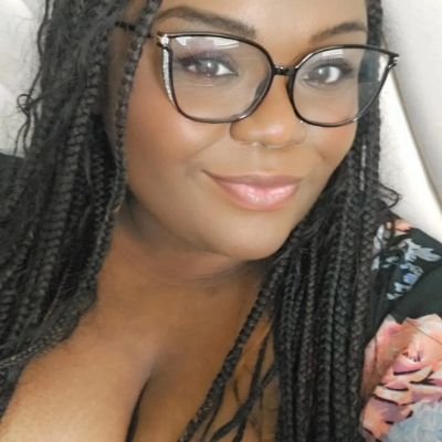 💗💗I love to smile and make those around me smile too!!!
Lover of the Yang☯️☯️☯️☯️
