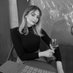 paris geller wannabe (@olayaribeiro) Twitter profile photo paris geller wannabe (@olayaribeiro) Twitter profile photo