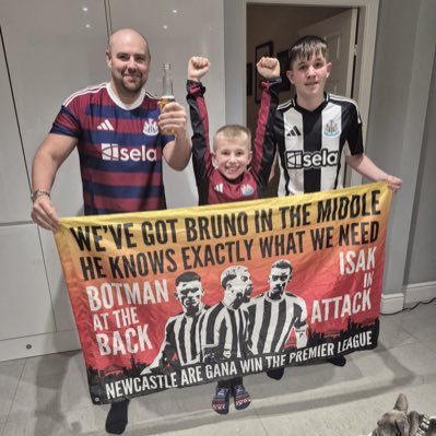 CRoxy5's profile picture. 