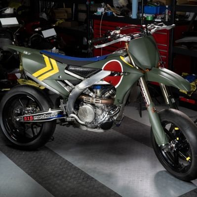 akiです✩.*˚ Adidas Original ZX 1K BOOST Men's - SEASONALITY – Moesports