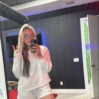 PRIVATE PAGE for fans ONLY❣️ Not IMPERSONATING🚫 Reaching out to all FANS💯😇