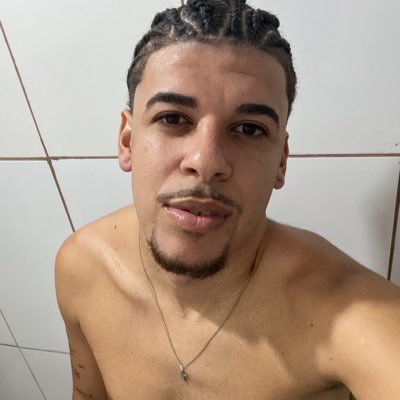 criador conteúdos +18 , tenho 2,00 mts , 29 anos, Carioca. Se gosta do que vê, clique no link que você tem muito mais. 🤫