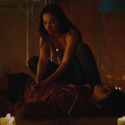 aquareyblvd's profile picture. I’m here for fight vids